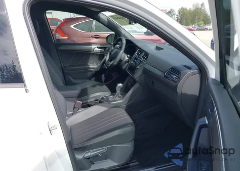 2024 Volkswagen Tiguan 2.0T Se R-Line Black z USA, uszkodzony, nr VIN 3VV8B7AX7RM202198